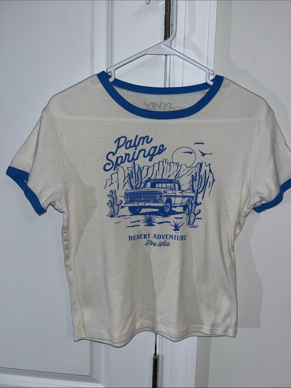 Vinyl Icons womens Large Ring Neck Crop Vintage Look Palm Springs Tee Shirt L
